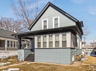 2514 Walnut St, Blue Island, IL 60406