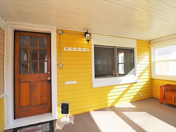 4th image of 702 E Wood Ave