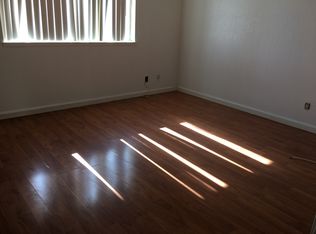 16491 Chestnut St, Hesperia, CA 92345