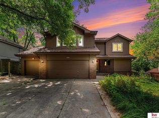 13909 Edna St, Omaha, NE 68138