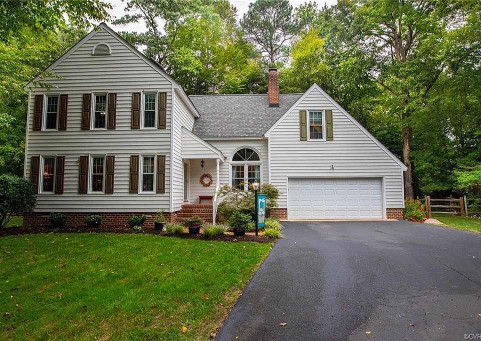 1st image of 10325 Berkeley Manor Dr