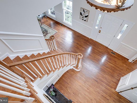 4th image of 5104 Grande Forest Ct