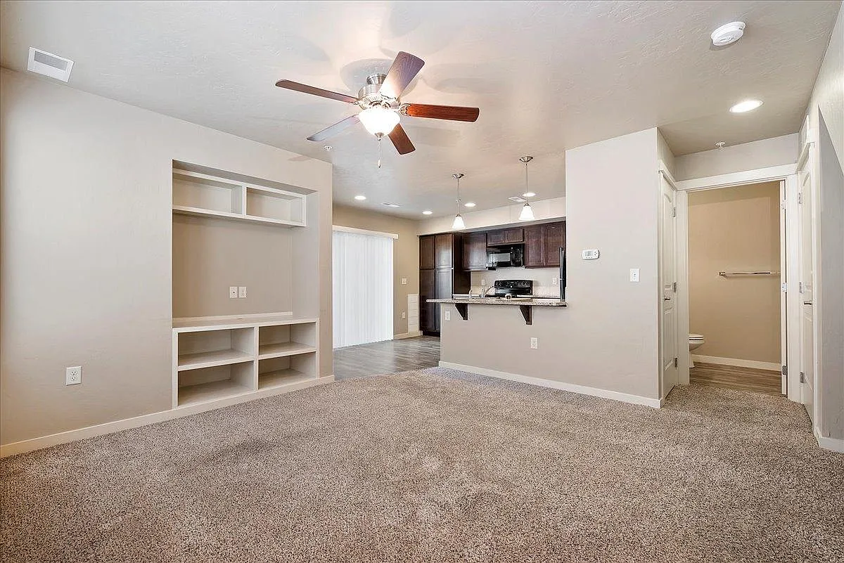Cimarron Townhomes — Photo 1