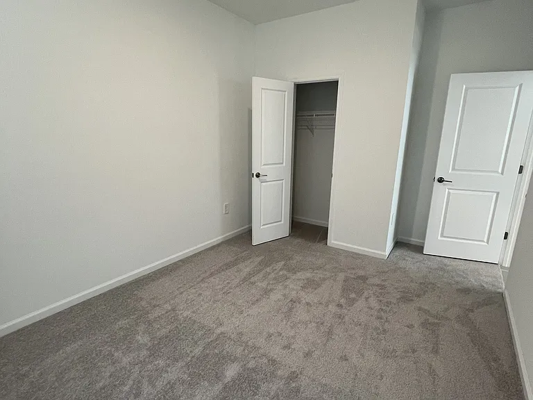 5653 Fiona Ln — Photo 12