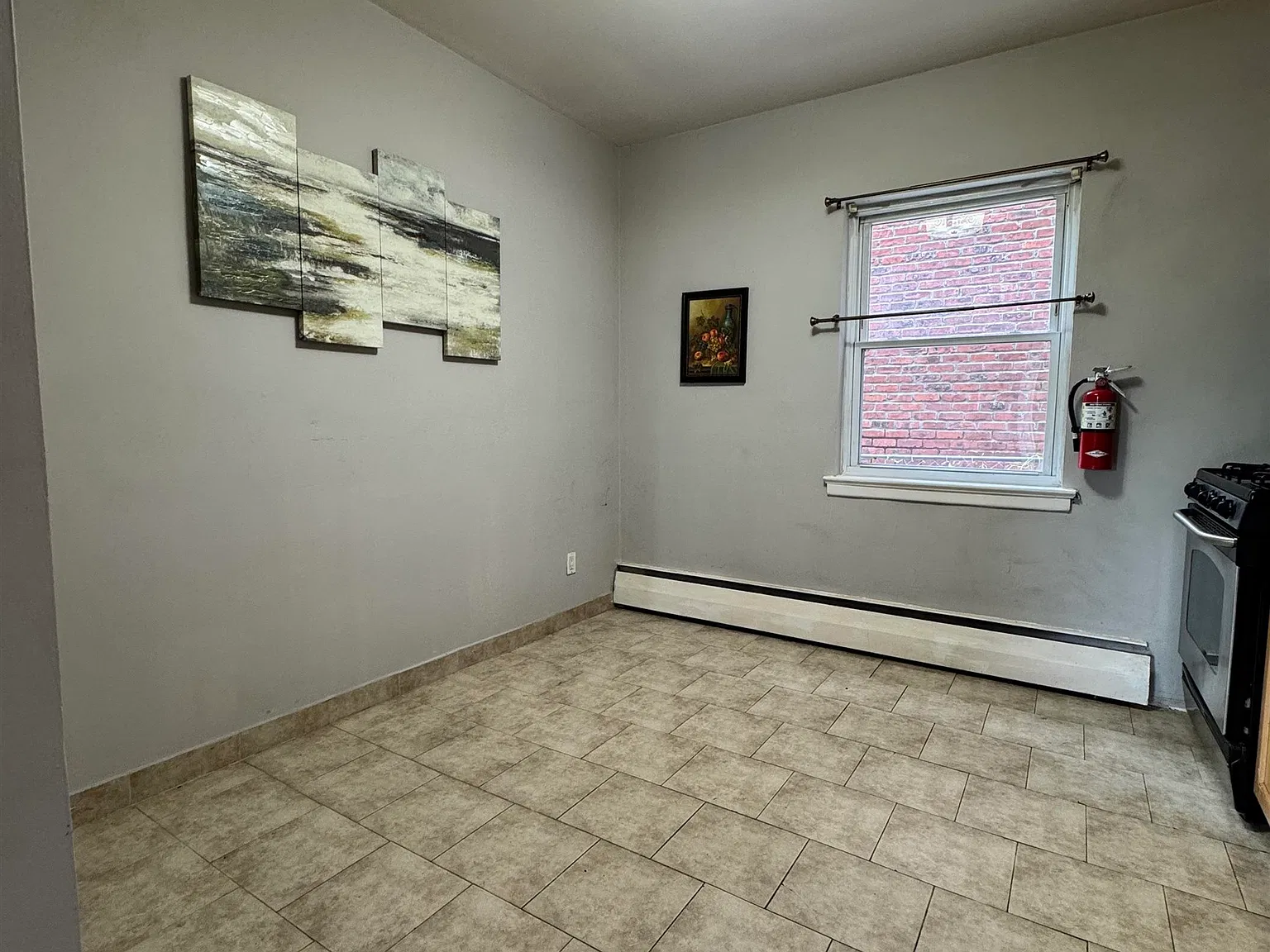 1 bed, 1.0 bath, 500 sqft, $1,800 — Photo 3