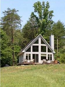2nd image of 149 Lakeview Ln