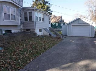 1916 Grandview Blvd, Kansas City, KS 66102