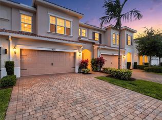 Parkview At Hillcrest, Hollywood, FL 33021