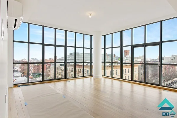 Rented by EXR | media 26