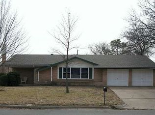 401 Fieldwood Ter, Hurst, TX 76053