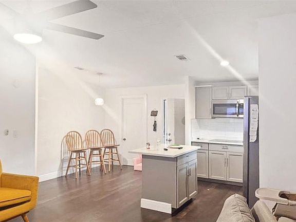5th image of 5521 Sharon Ave