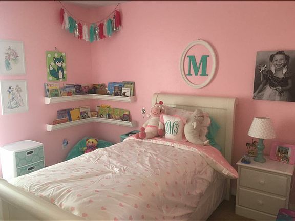 3rd image of 206 Marie Dr