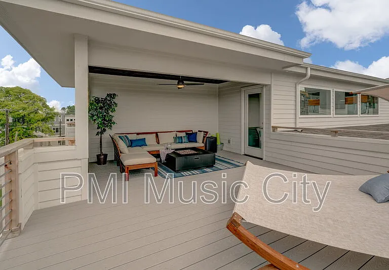 936 Southside Pl — Photo 39