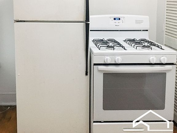 2nd image of 1206 W Wrightwood Ave #1