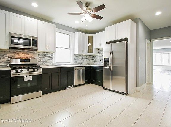 3rd image of 8115 S Woodlawn Ave