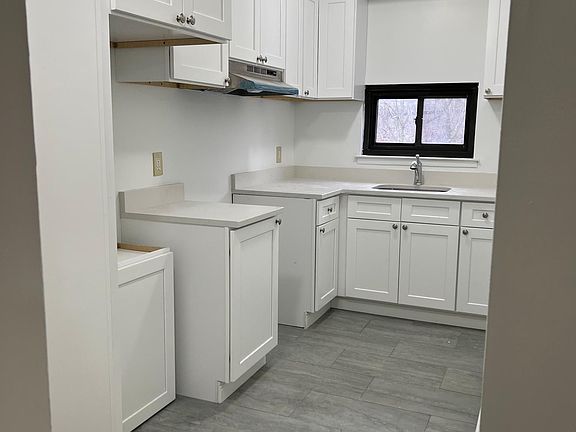 3rd image of 105-111 N Kensico Ave #2-C