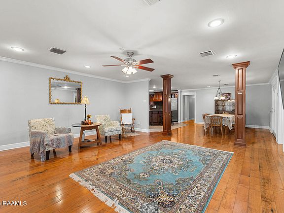 5th image of 1907 Teche Dr