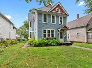 1279 Burr St, Saint Paul, MN 55130