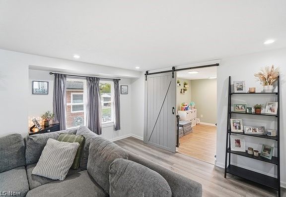 5th image of 4044 W 223rd St