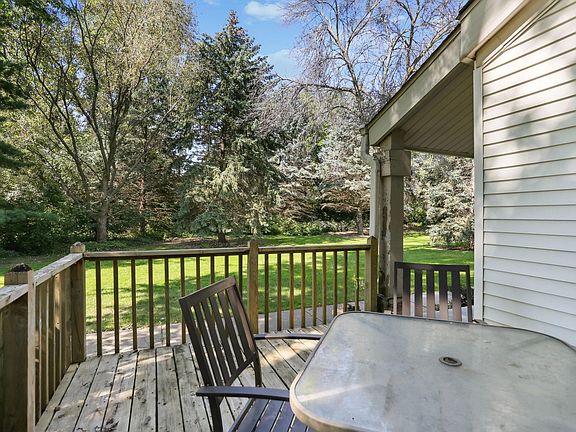 3rd image of 248 Cambria Ct