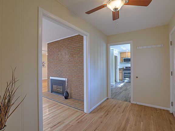 5th image of 7109 Edwina Ave NE