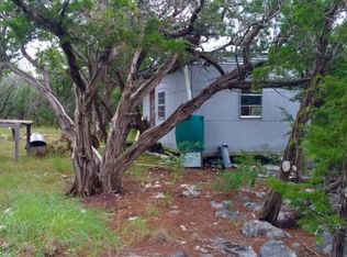 2348 N Pole Cave Creek Rd, Leakey, TX 78873