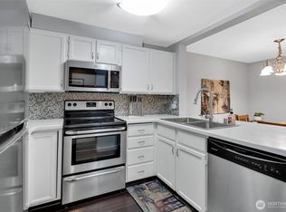 17306 119th Ln SE APT M11, Renton, WA 98058