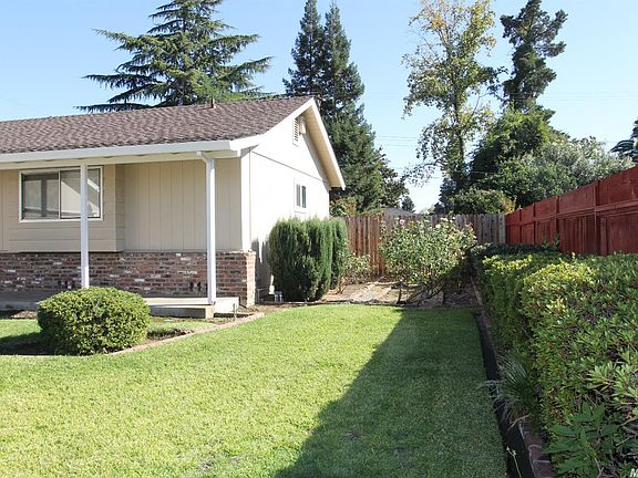3rd image of 5640 Kingswood Dr