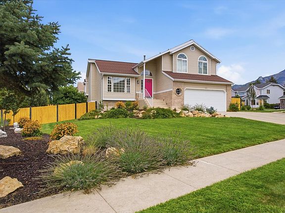 2nd image of 2313 E Rockview Dr