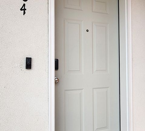 2nd image of 118 Grass Valley Rd #304