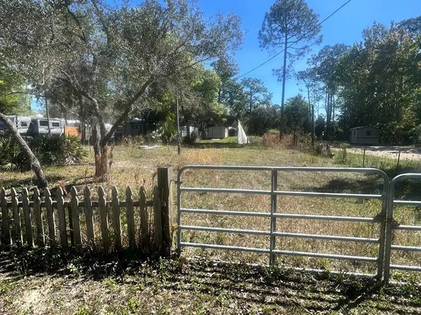 416-B NE 1st St, Steinhatchee, FL 32359