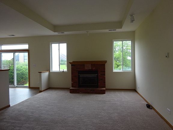 4th image of 12308 White Oak Dr