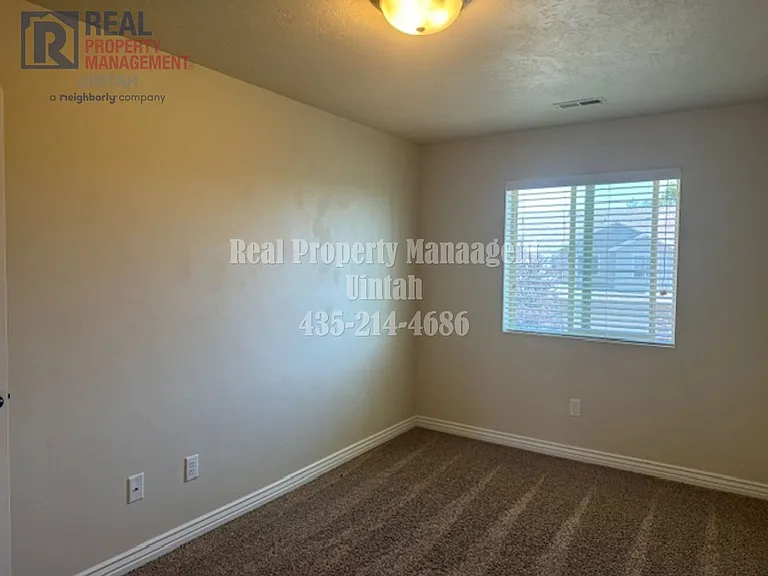 428 E Gray Fox Ln — Photo 9