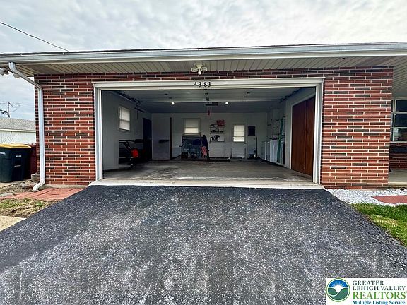 4th image of 4383 Truman St