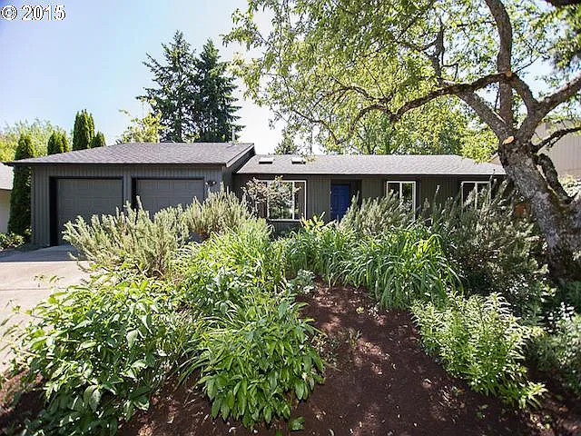 11800 SW Robbins Dr photo 1