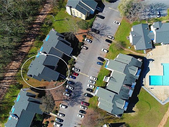 2nd image of 1809 Northlake Dr