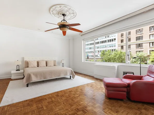 475 Park Avenue image 5 of 7