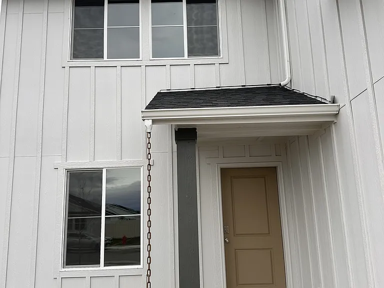 311 Chalcedony Ave — Photo 2