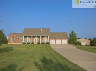 19506 S Stockman Rd, Belton, MO 64012