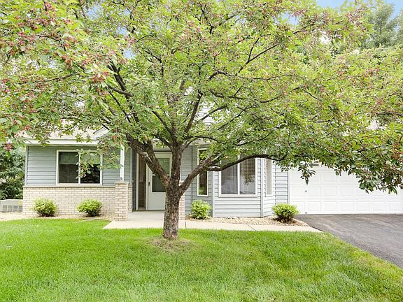3rd image of 697 Belland Ave