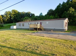 230 Kristin Dr, Clay City, KY 40312