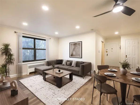 1 East Mill Drive #1H, Great Neck, NY 11021