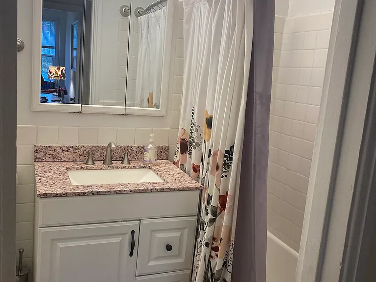 Bathroom upper level
