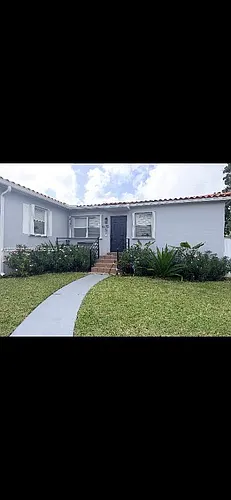 8370 SW 27th Ln Photo 1