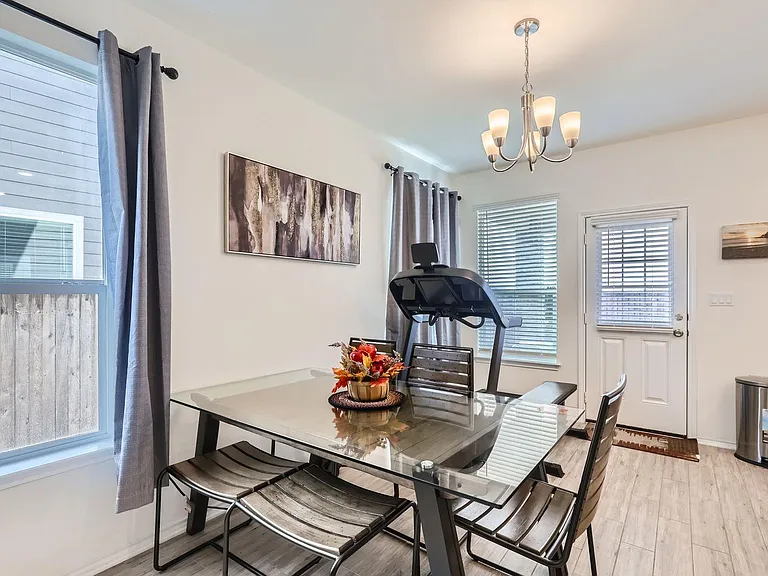 2110 Goji Ln — Photo 12