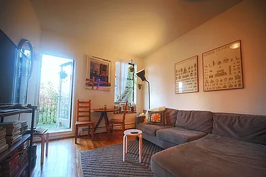 Rented by Metropolitan Realty