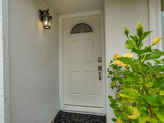 2nd image of 327 Quay Ln
