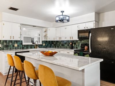 609 S Palm Ave Unit B, Hemet, CA, 92543