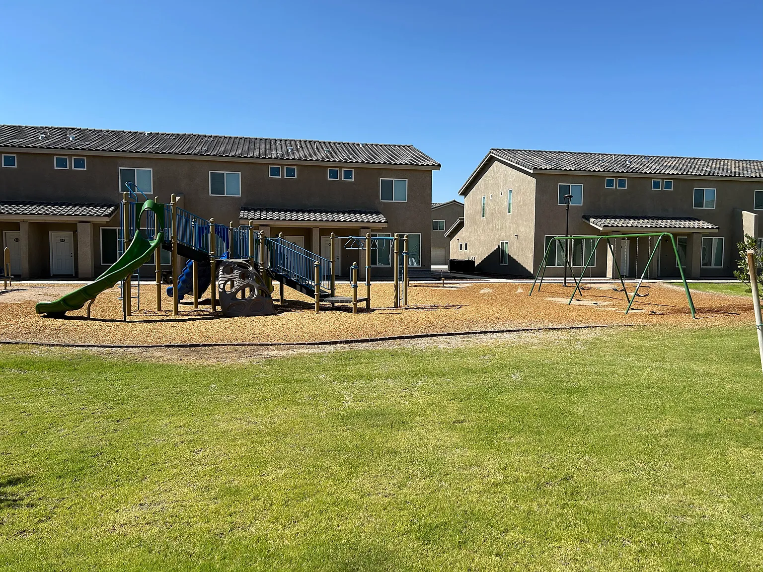 Desert View Villas Luxury Townhomes — Photo 1