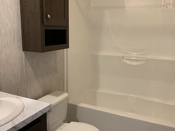 2nd image of 1812 Magnolia Blvd #4